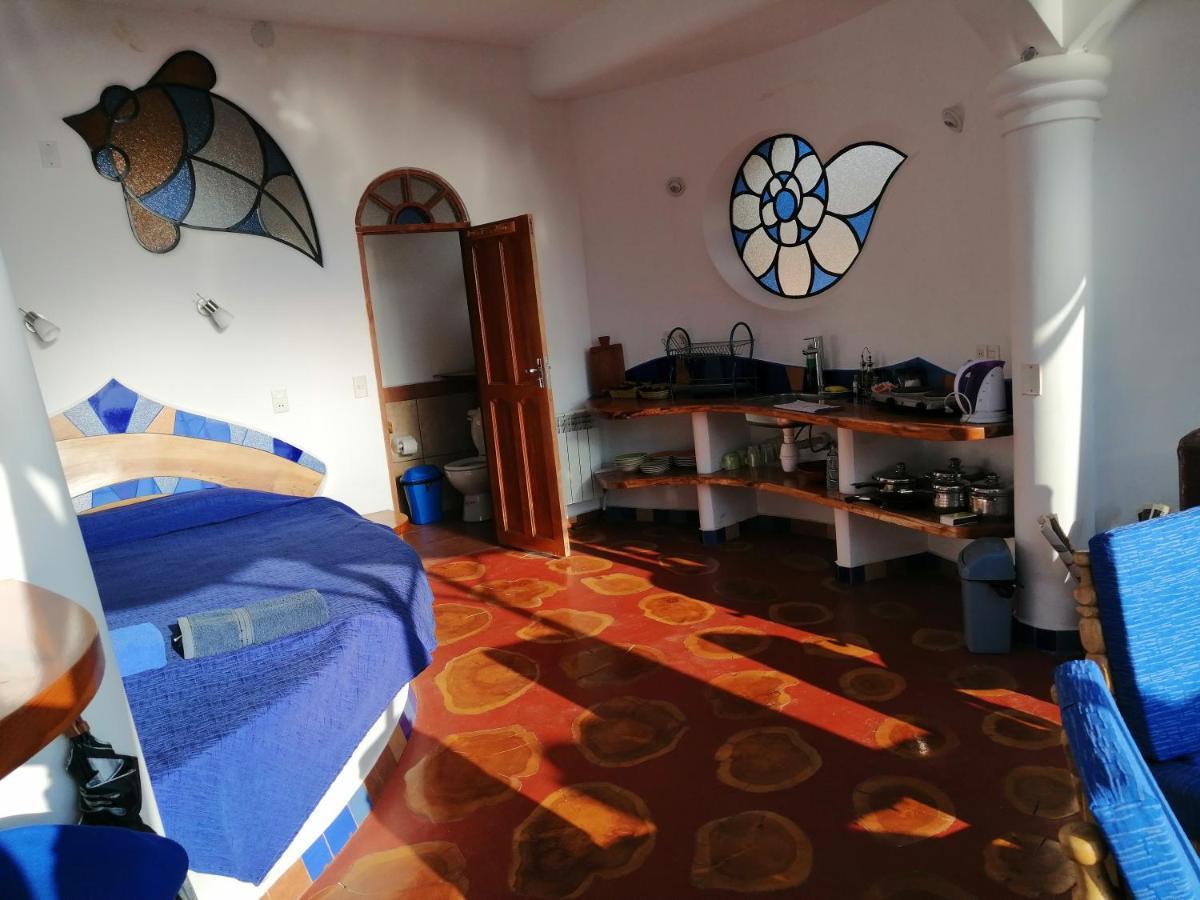 Hostal Las Olas Copacabana  Extérieur photo