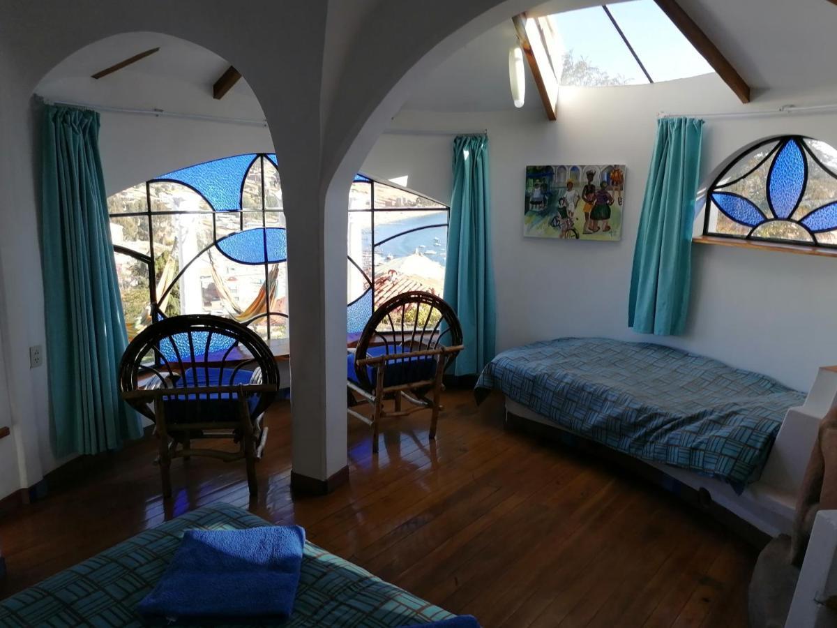 Hostal Las Olas Copacabana  Extérieur photo