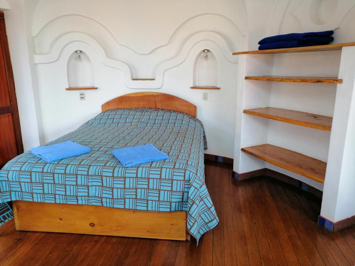 Hostal Las Olas Copacabana  Extérieur photo